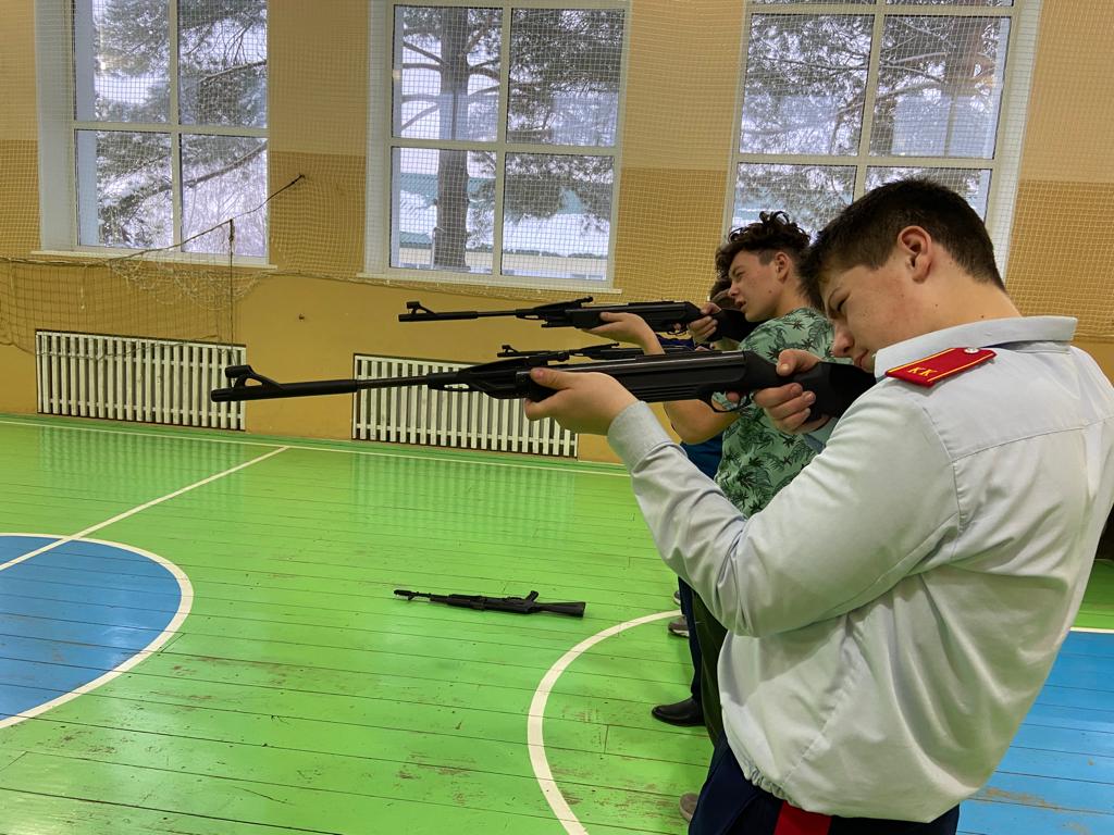 Соревнования по огневой и теоретической подготовке.